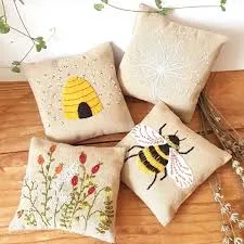 Corinne Lapierre - Linen Lavender Bag Embroidery Kit Bee