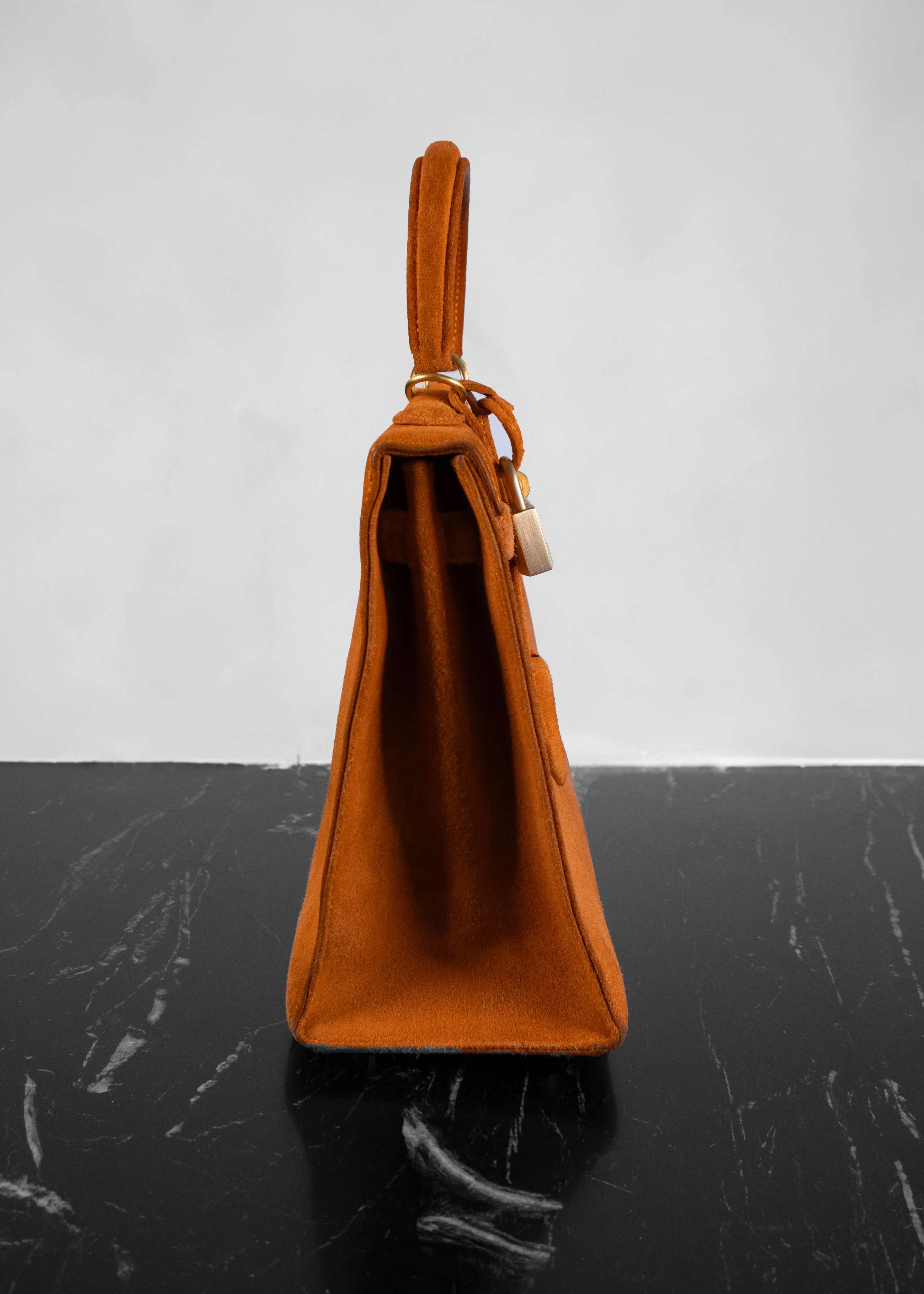 Hermès Kelly Orange Suede 25 Handbag