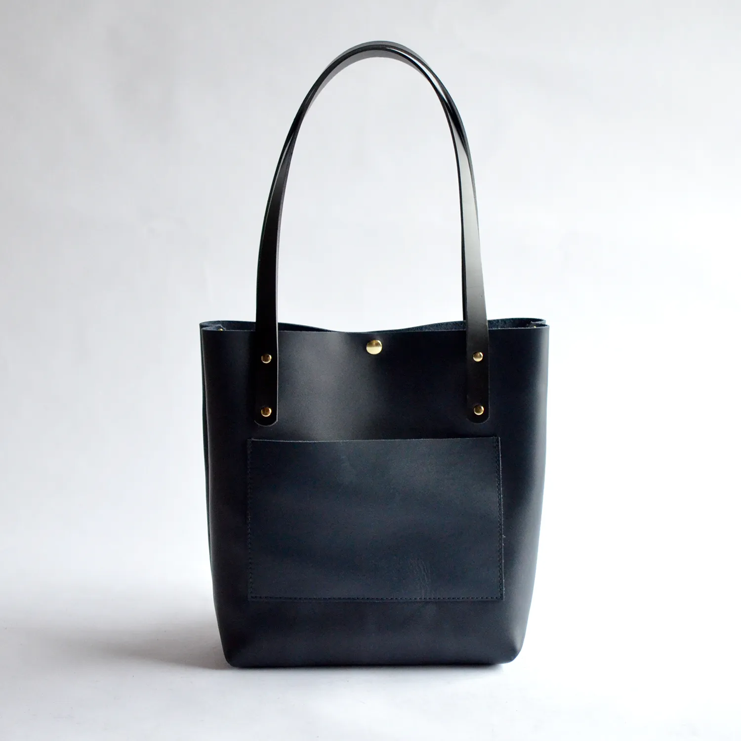 Medium Classic Tote - Black Leather