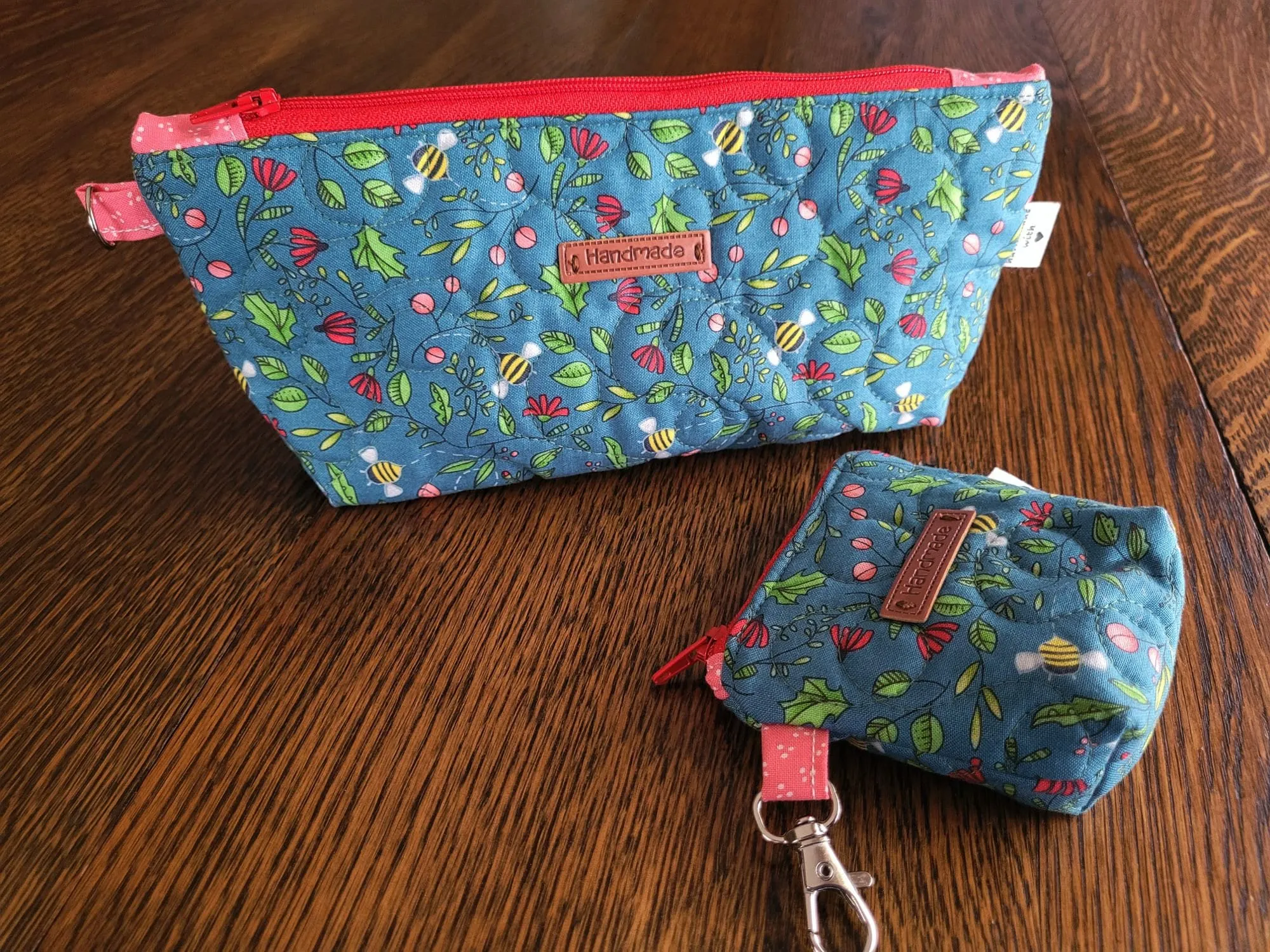 Quilted Zipper Pouch Set, Teal Floral Bee