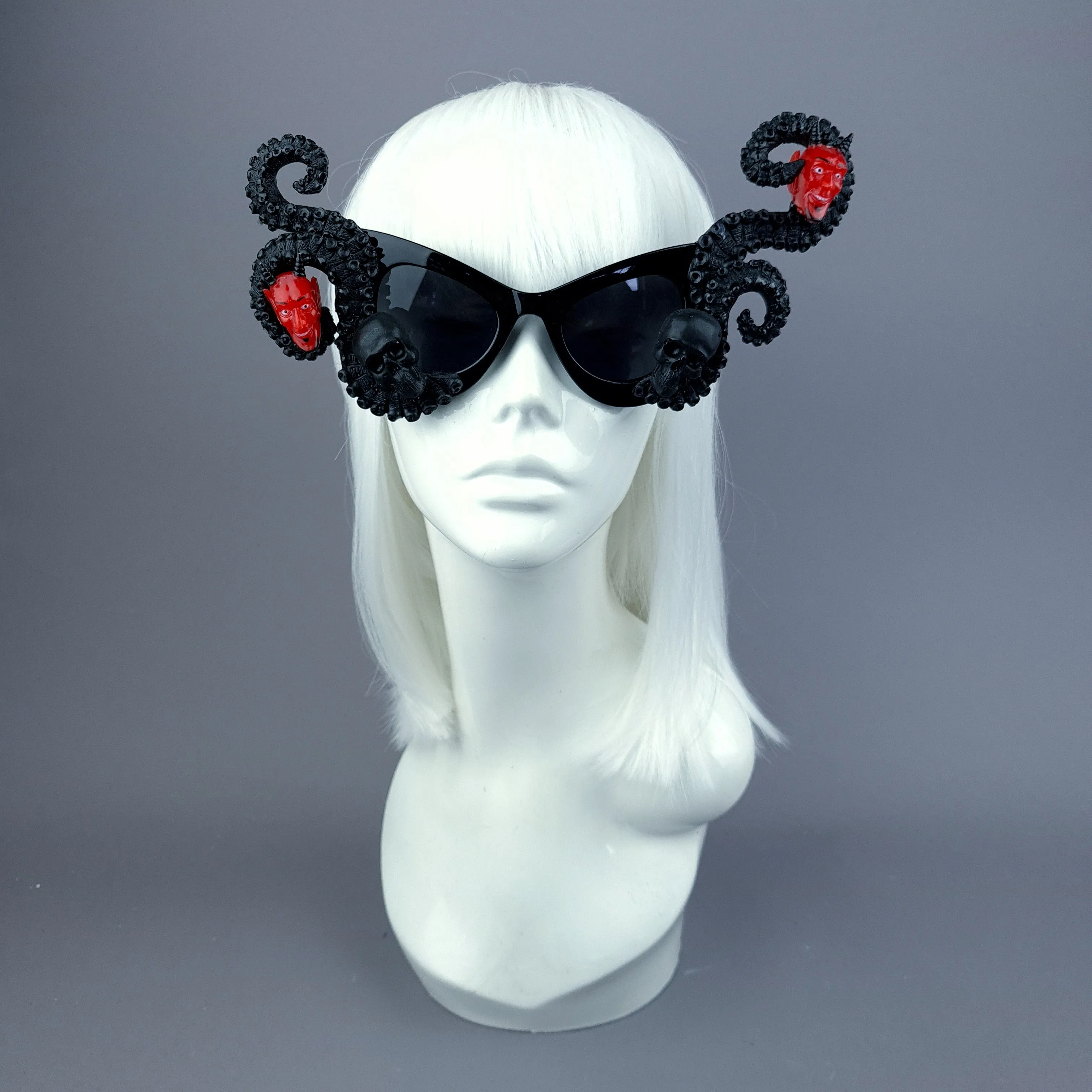 "Undead" Devil Skull Black Kraken Tentacles Sunglasses