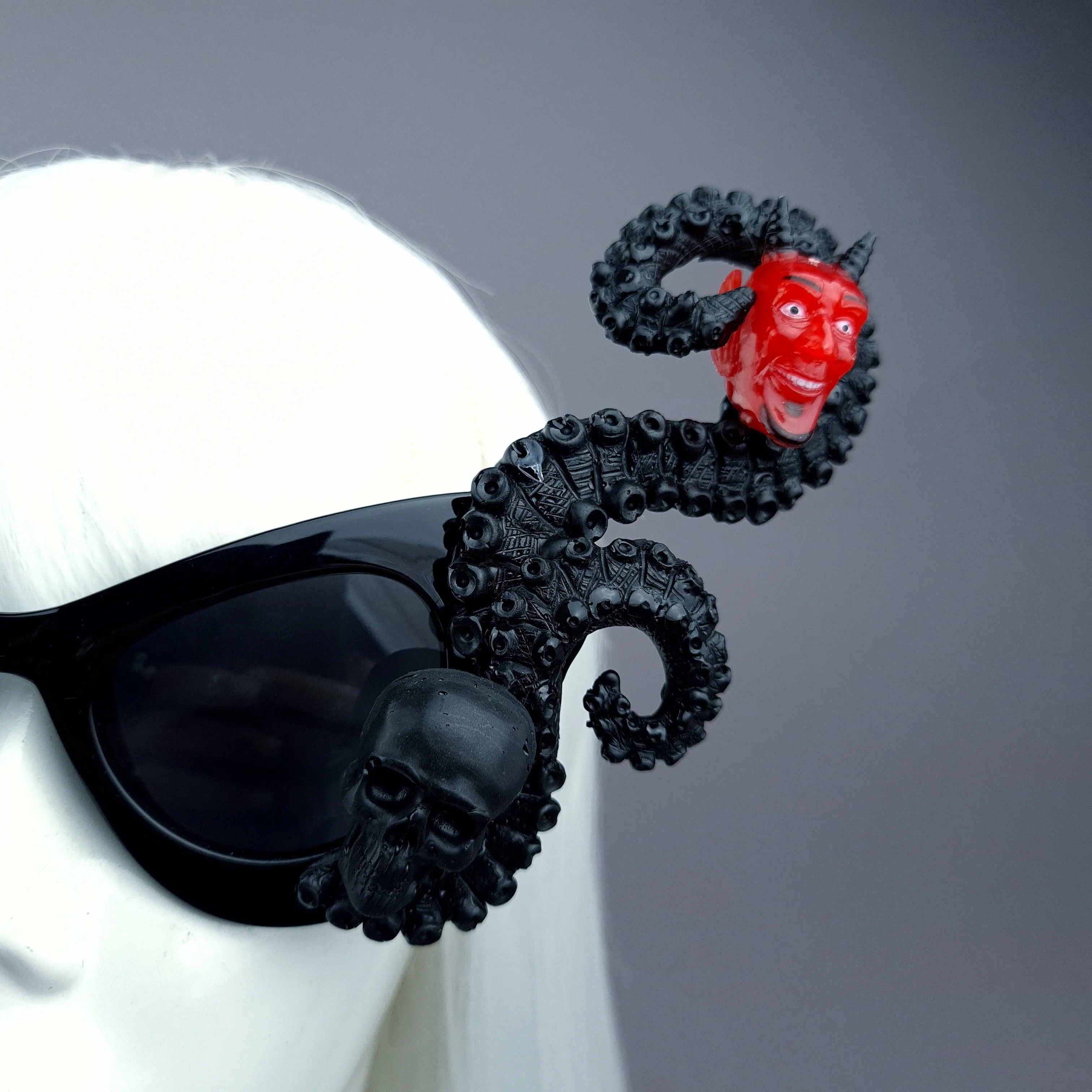 "Undead" Devil Skull Black Kraken Tentacles Sunglasses