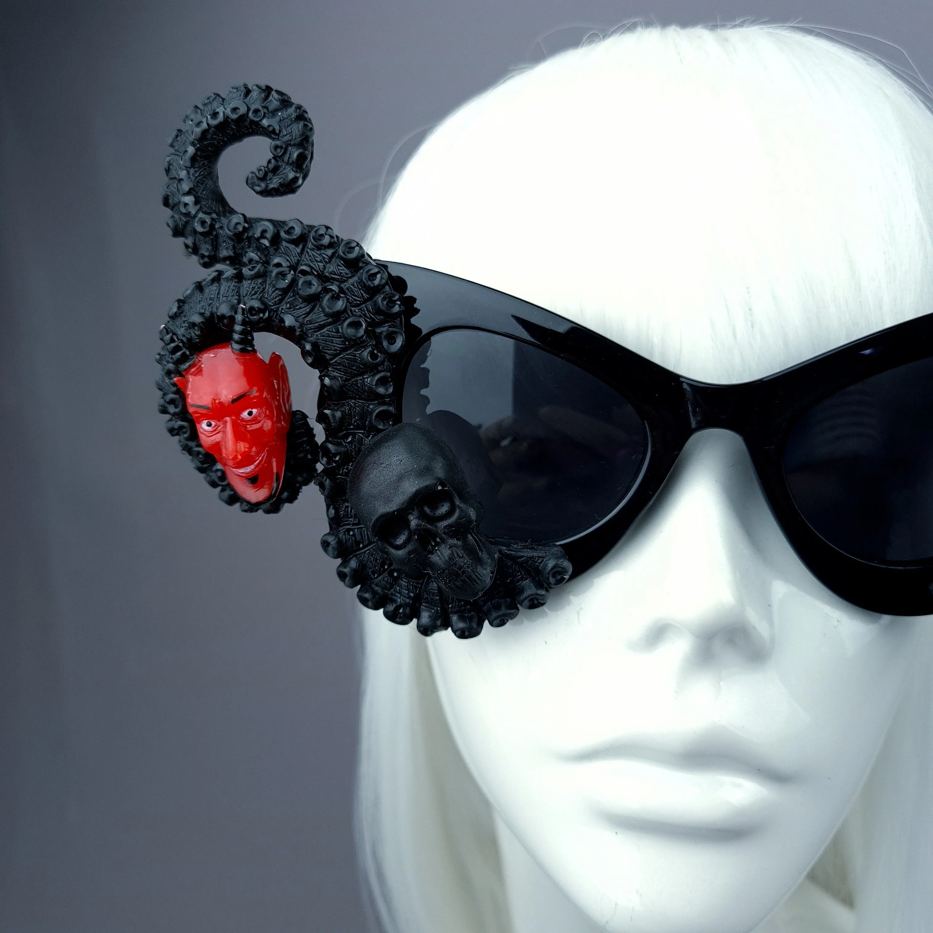 "Undead" Devil Skull Black Kraken Tentacles Sunglasses