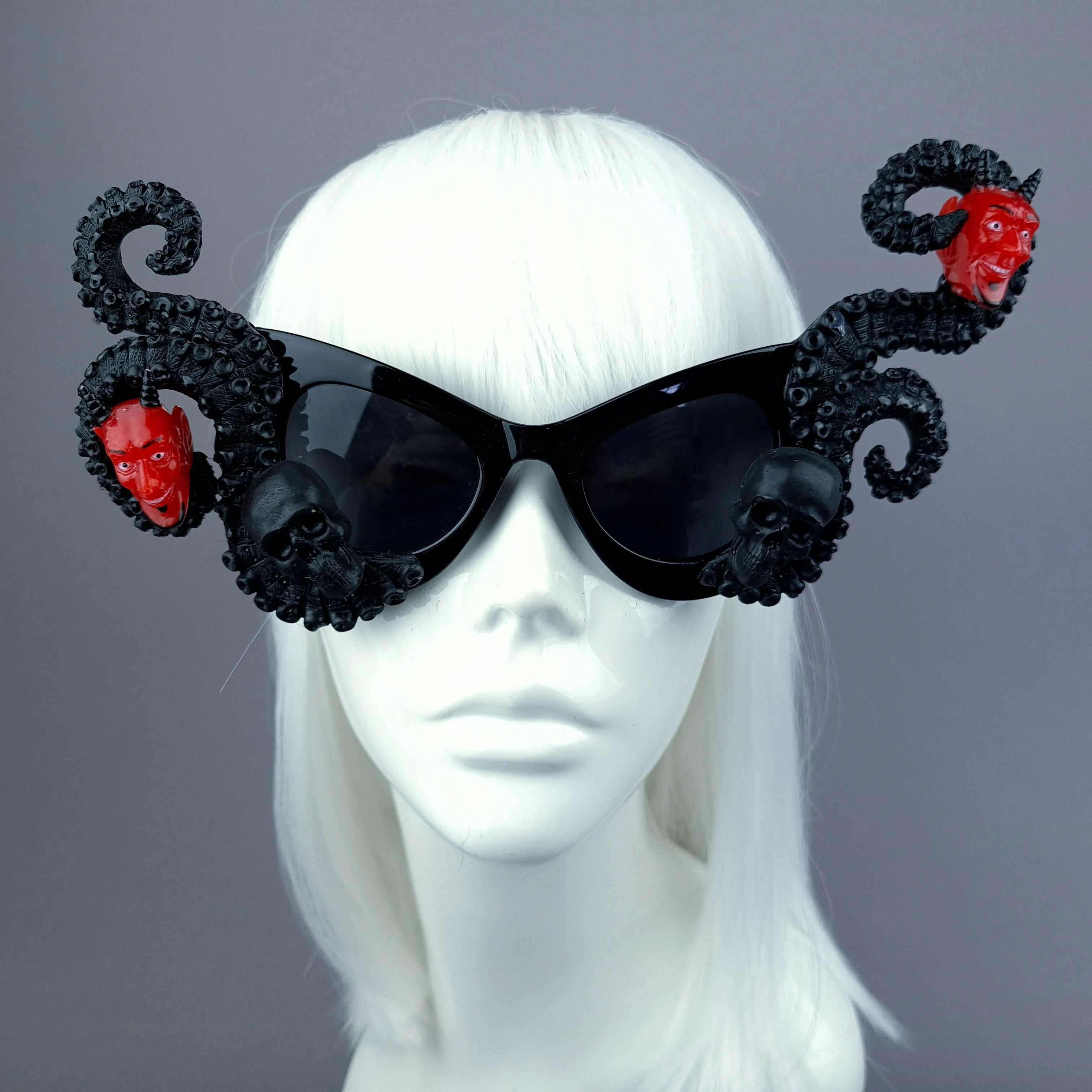 "Undead" Devil Skull Black Kraken Tentacles Sunglasses